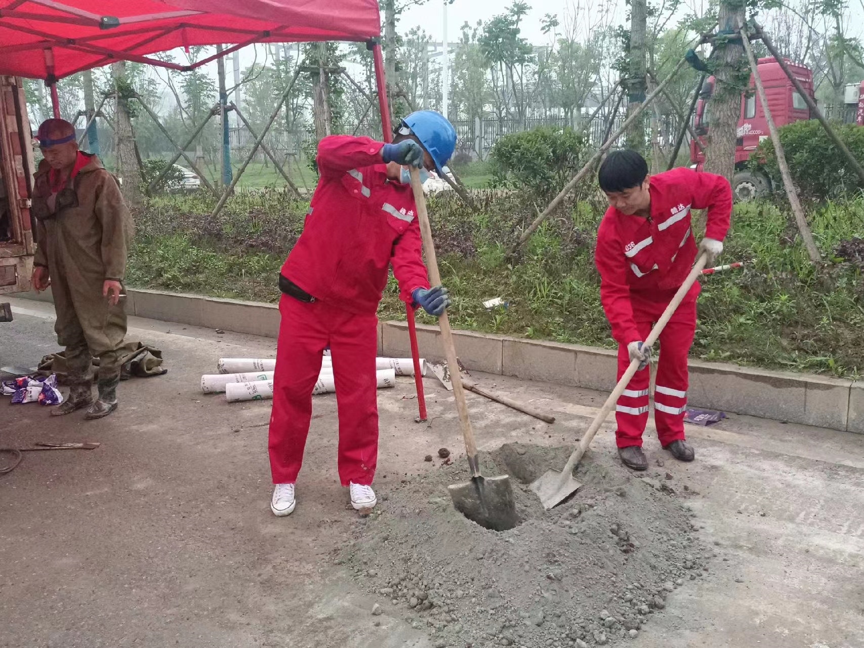 洪湖管道疏通哪家好】及时进行市政管道清淤